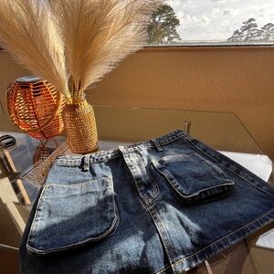 Indigo Vintage Wash Pocket Front MiniSkirt